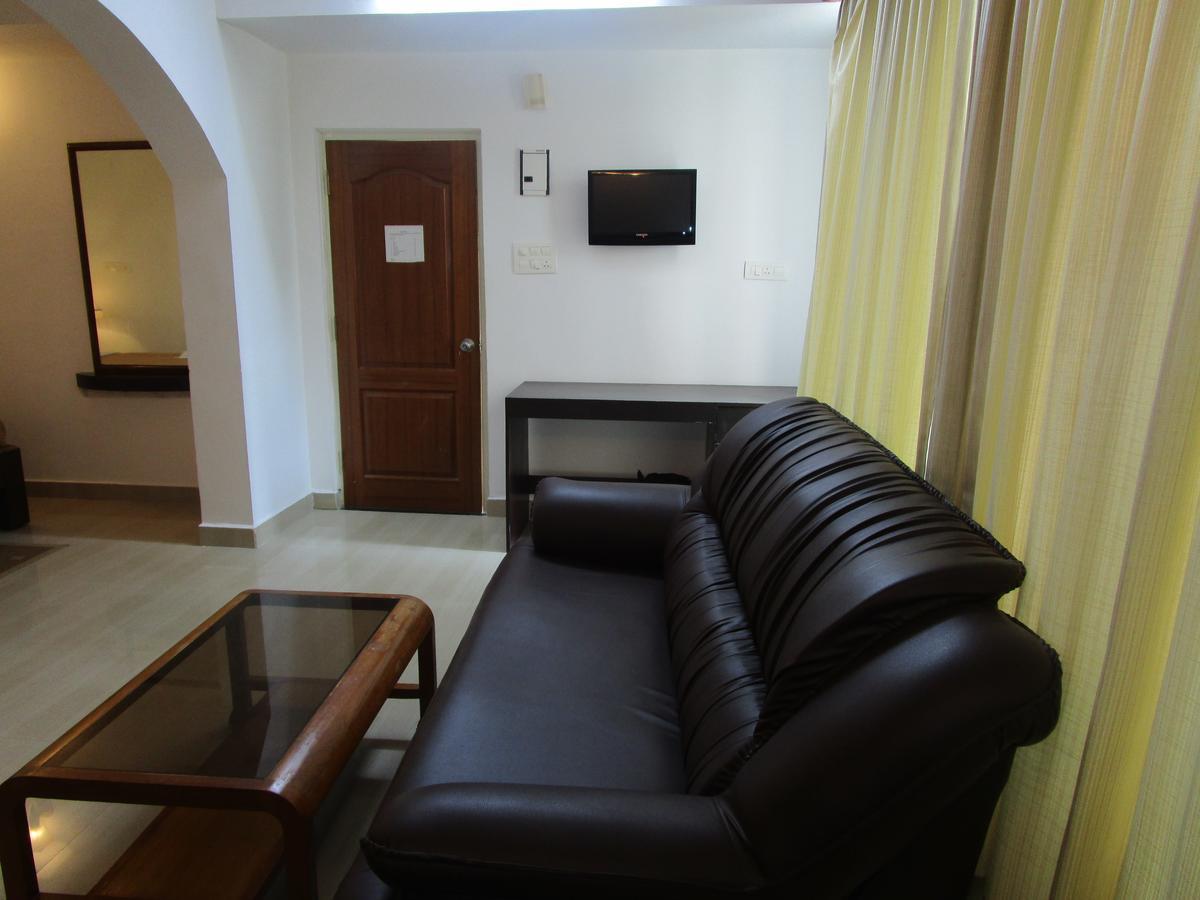 Aum Hotel Puttaparthi Exterior foto