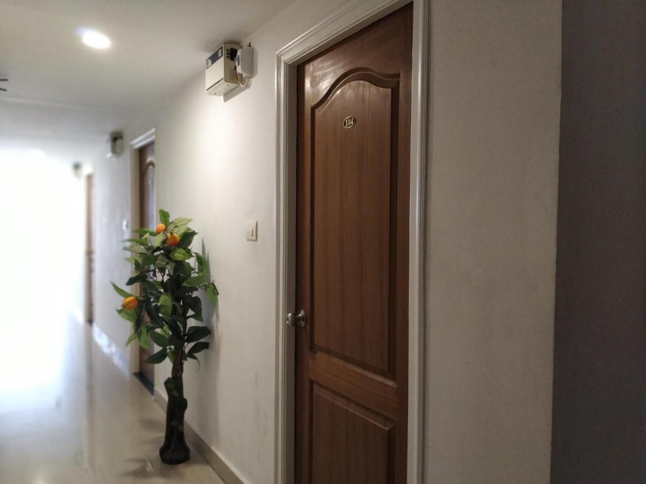 Aum Hotel Puttaparthi Exterior foto
